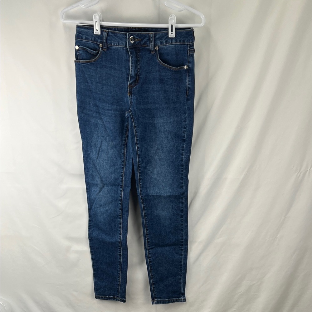 Tahari - Women’s Jeans - Chloe - Size 2 or 26 - Skinny - Medium Blue